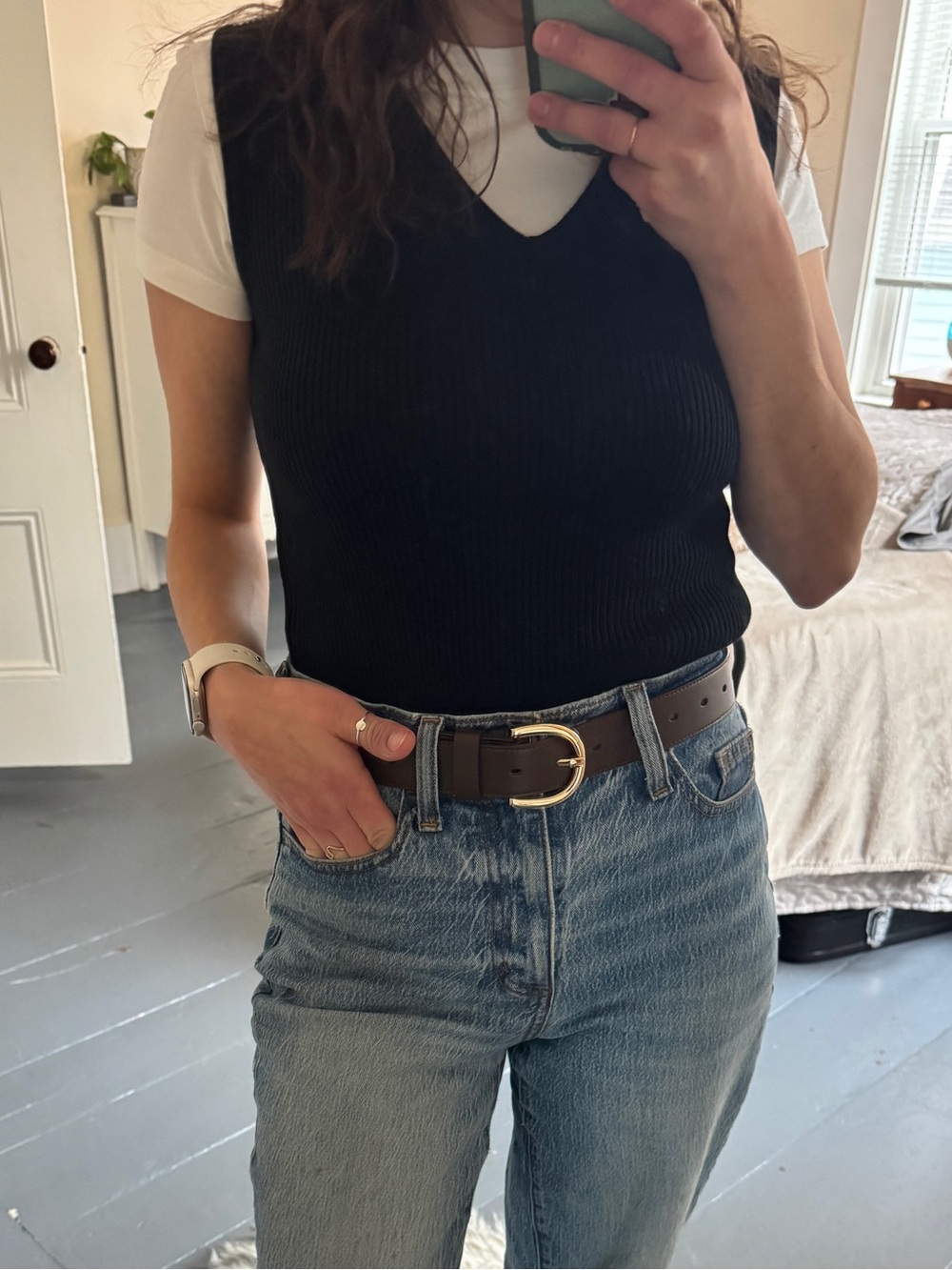 Hennes Ribbed V-Neck Sleeveless Top in Black